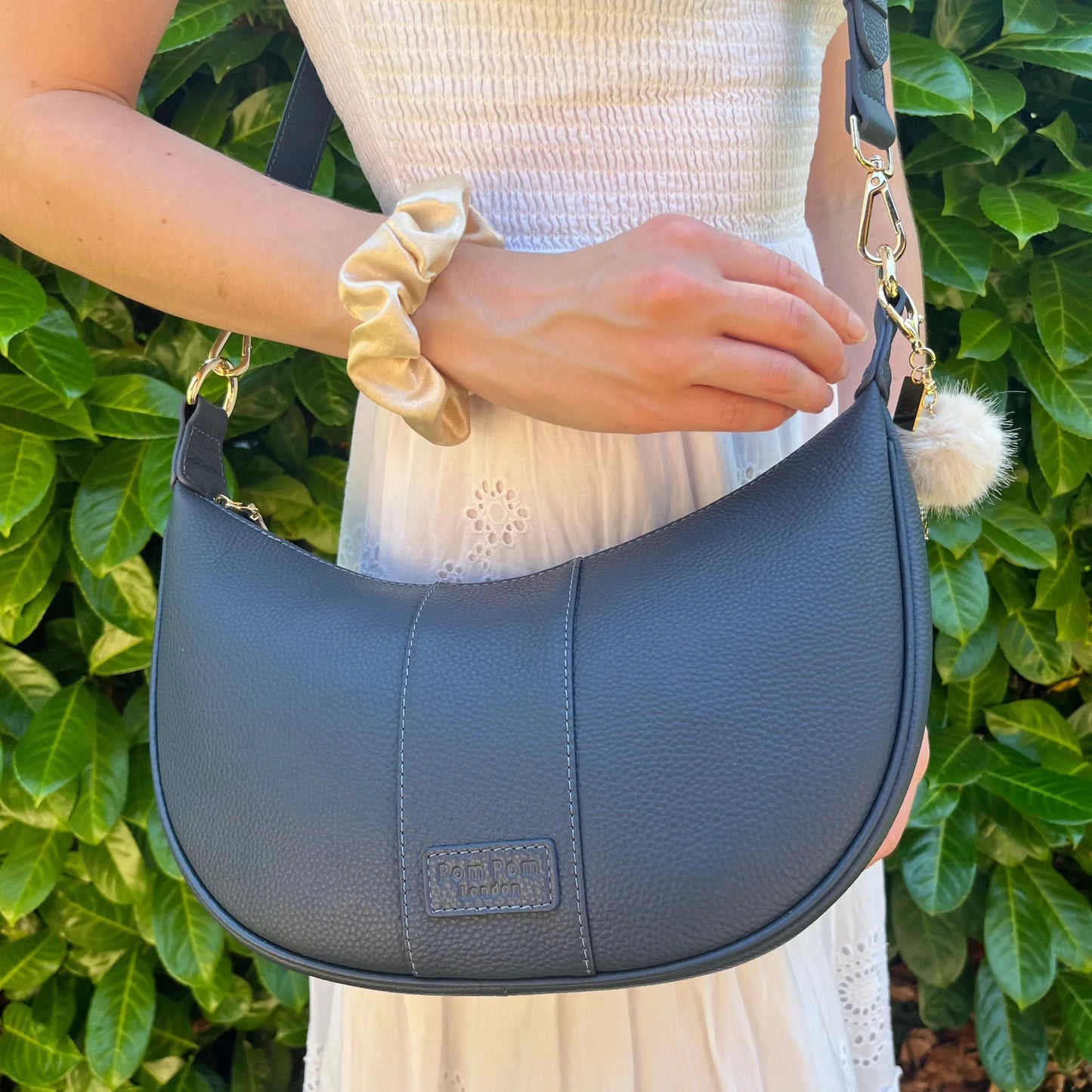 Sutton Sling bag slate blue