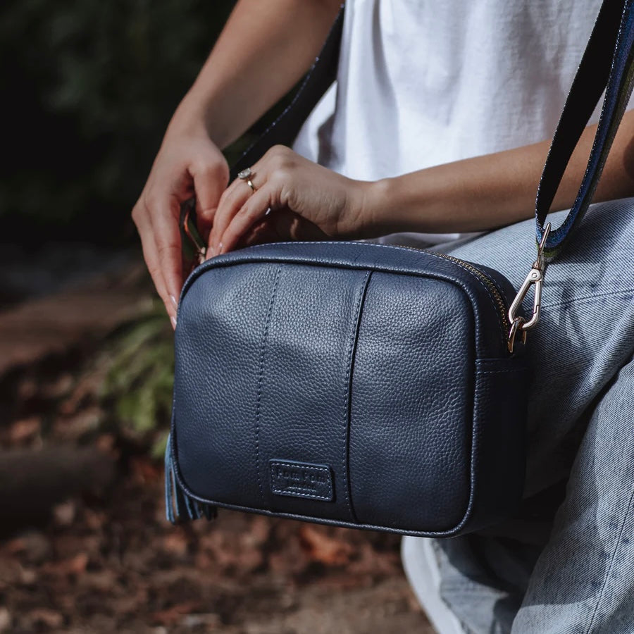 City navy blue